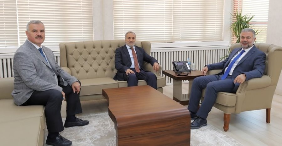 REKTÖRÜMÜZ PROF. DR. AHMET KARADAĞ TOKAT GAZİOSMANPAŞA ÜNİVERSİTESİ REKTÖRÜ’NÜ ZİYARET ETTİ