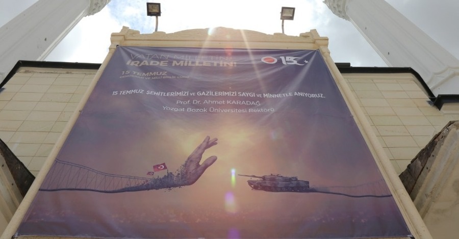 ÜNİVERSİTEMİZDE “15 TEMMUZ DEMOKRASİ VE MİLLİ BİRLİK GÜNÜ” PROGRAMI