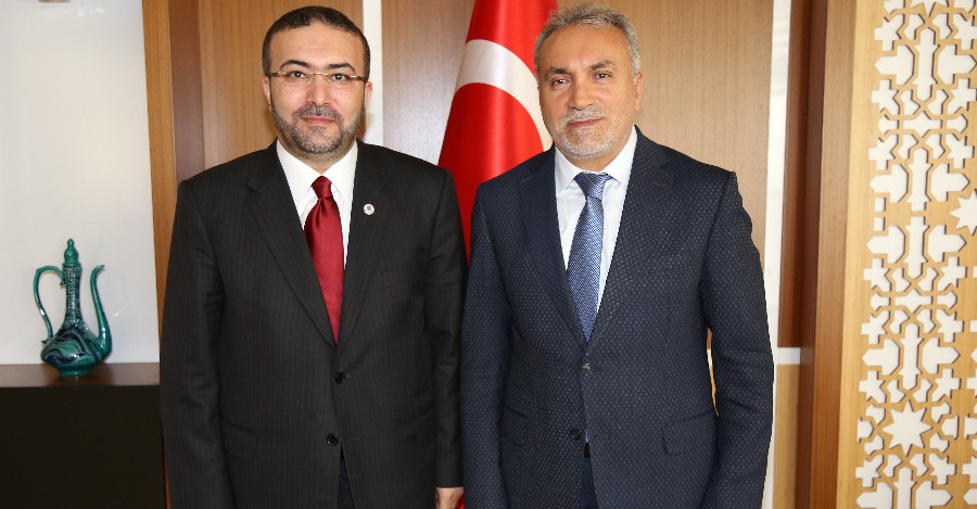 İSLÂMİ ARAŞTIRMALAR VE KÜLTÜRLERARASI İŞBİRLİĞİ ENSTİTÜSÜ MÜDÜRÜ’NDEN REKTÖRÜMÜZE HAYIRLI OLSUN ZİYARETİ