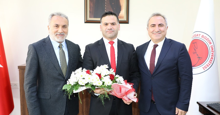 ÜNİVERSİTEMİZ İLETİŞİM FAKÜLTESİ’NDE DEVİR TESLİM TÖRENİ