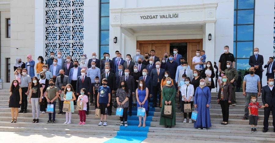 'OKUYOZ PROJESİ'NİN TEŞVİK ÖDÜLLERİ ÜNİVERSİTEMİZDEN